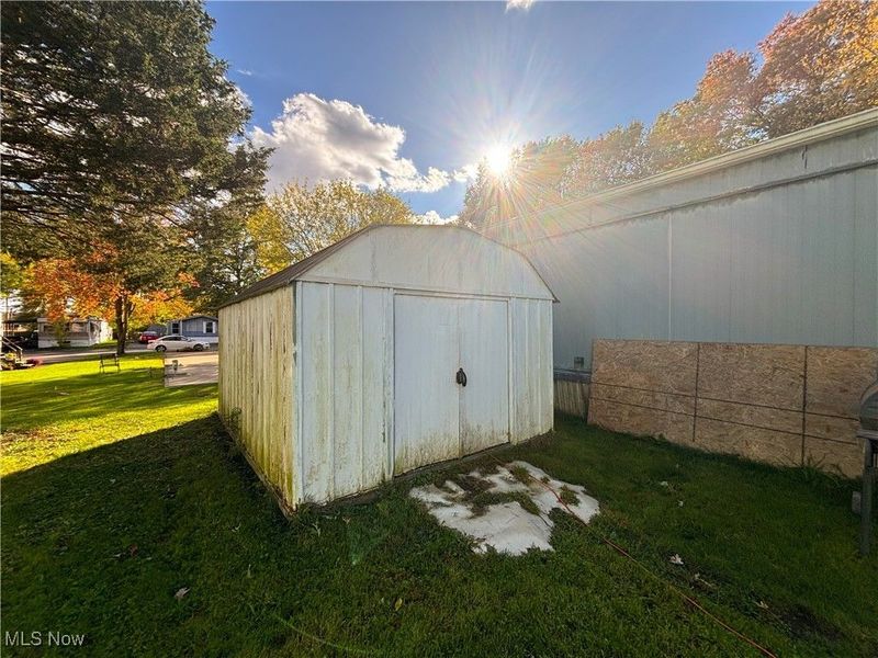 57 Redwood Drive, Beloit, OH 44609 Photo 6