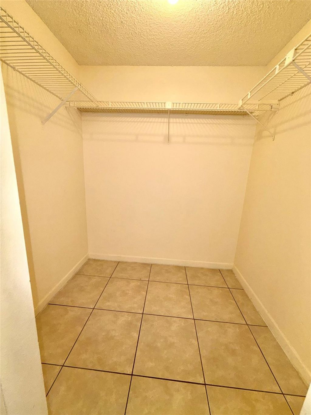 9401 Lime Bay Boulevard, Unit 114, Tamarac, FL 33321 Photo