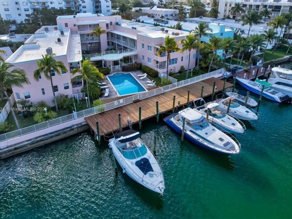 6881 Bay Dr, Unit 7, Miami Beach, FL 33141