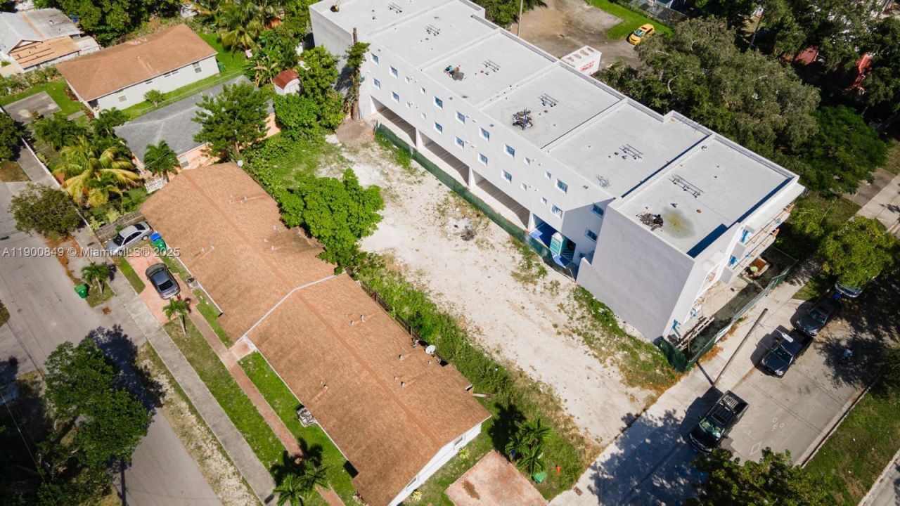 155 NW 59th St, Miami, FL 33127 Photo