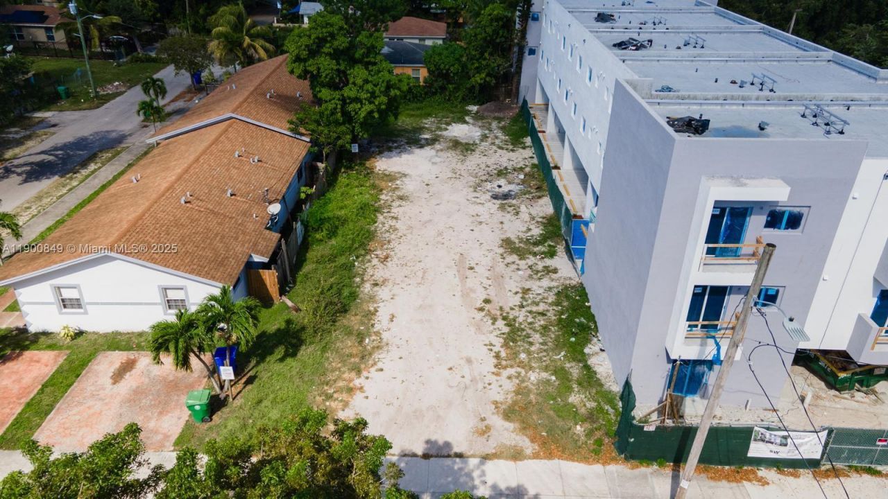 155 NW 59th St, Miami, FL 33127 Photo