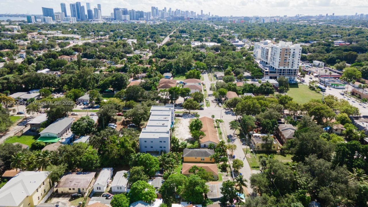 155 NW 59th St, Miami, FL 33127 Photo