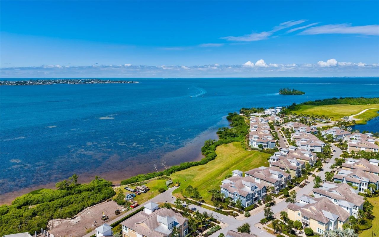 339 Sapphire Lake Drive, Unit 101, Bradenton, FL 34209 Photo