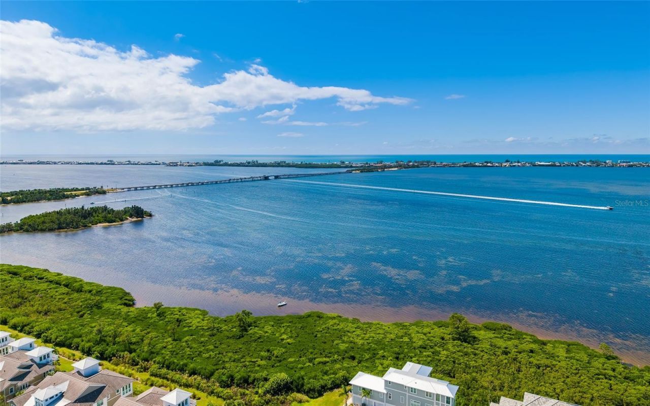 339 Sapphire Lake Drive, Unit 101, Bradenton, FL 34209 Photo