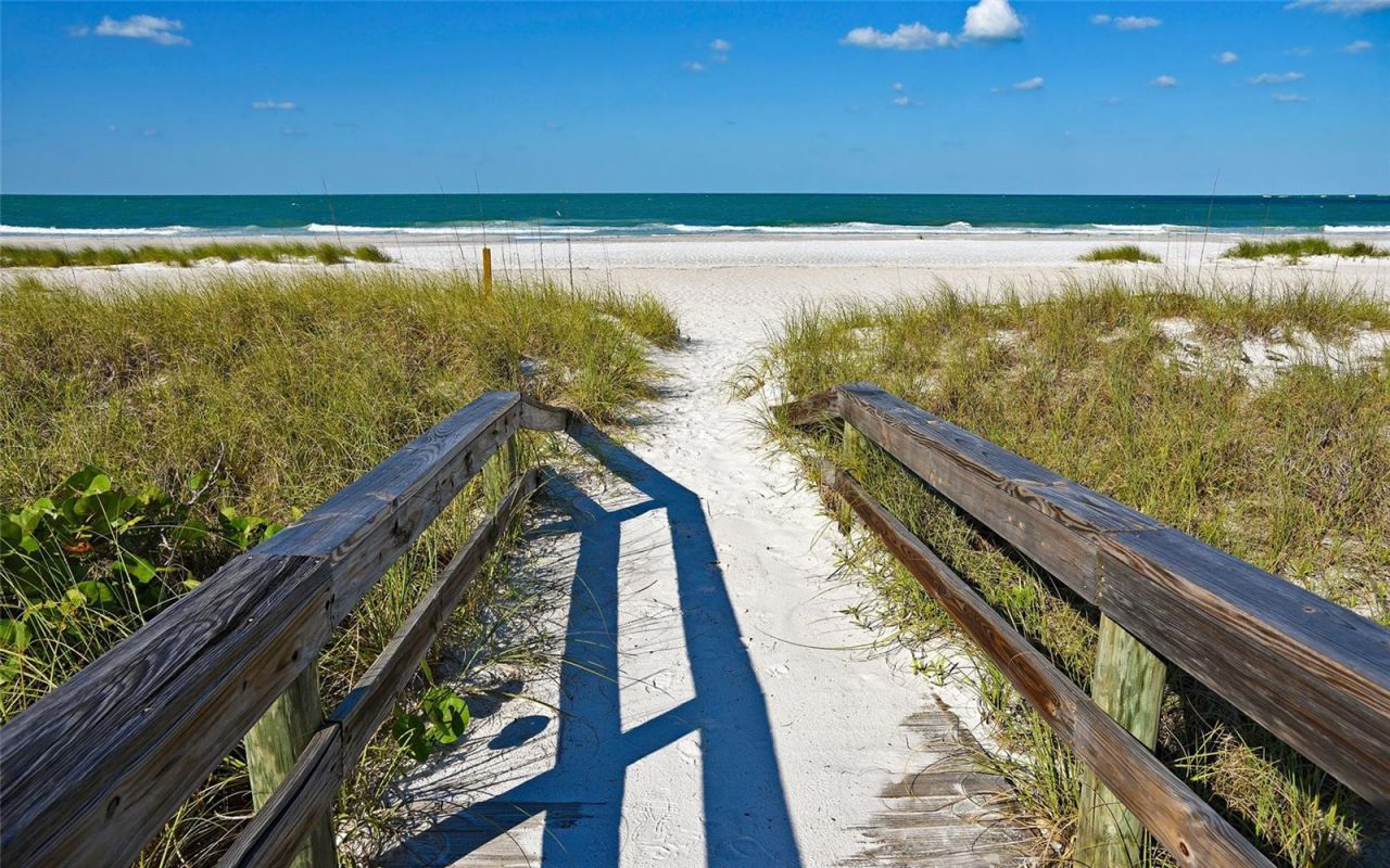 339 Sapphire Lake Drive, Unit 101, Bradenton, FL 34209 Photo