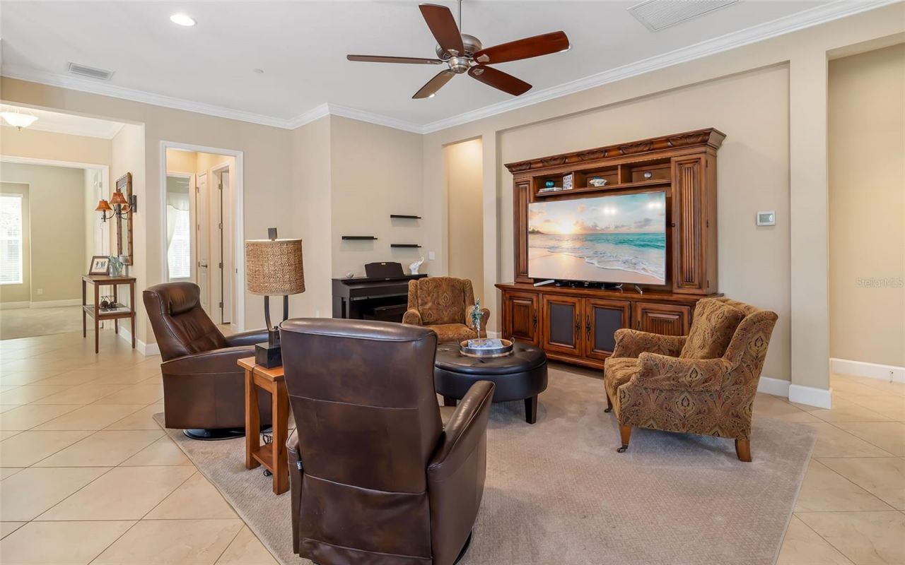 339 Sapphire Lake Drive, Unit 101, Bradenton, FL 34209 Photo