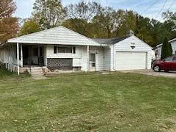 613 S Main Street, Ovid, MI 48866