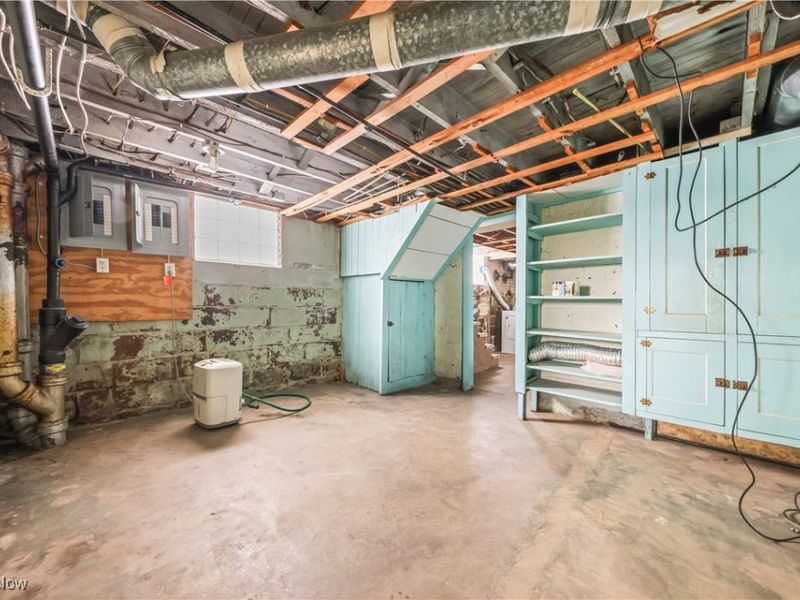 2408 S Linden Avenue, Alliance, OH 44601 Photo 38