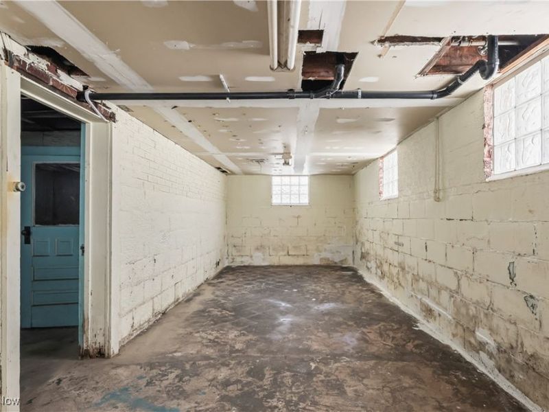 2408 S Linden Avenue, Alliance, OH 44601 Photo 39