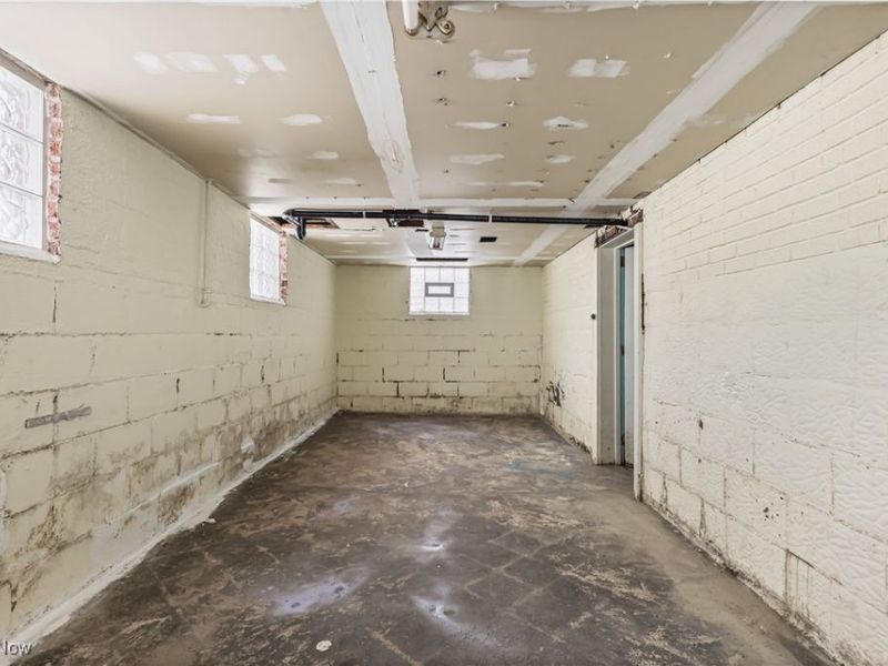 2408 S Linden Avenue, Alliance, OH 44601 Photo 40