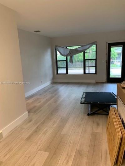 2 NE 44 St, Miami, FL 33137 Photo