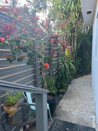 2 NE 44 St, Miami, FL 33137 Photo