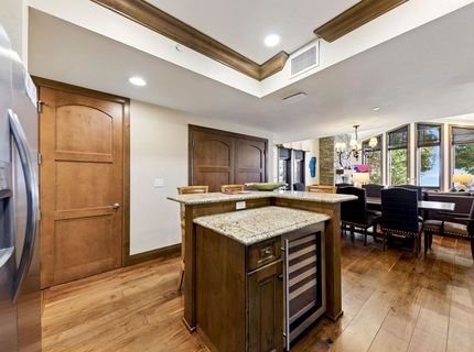 6750 N North Lake Boulevard, Tahoe Vista, CA 96148 Photo
