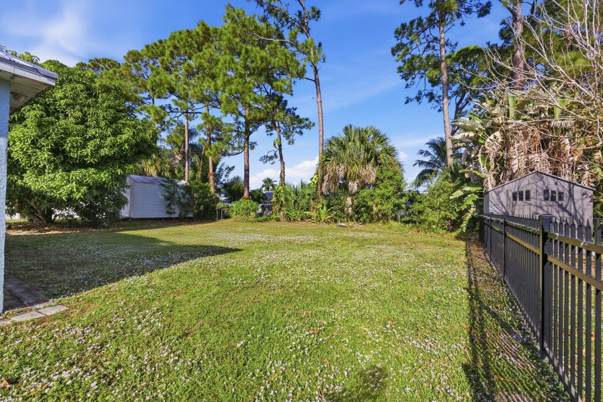 1273 SW Glastonberry Avenue, Port Saint Lucie, FL 34953 Photo