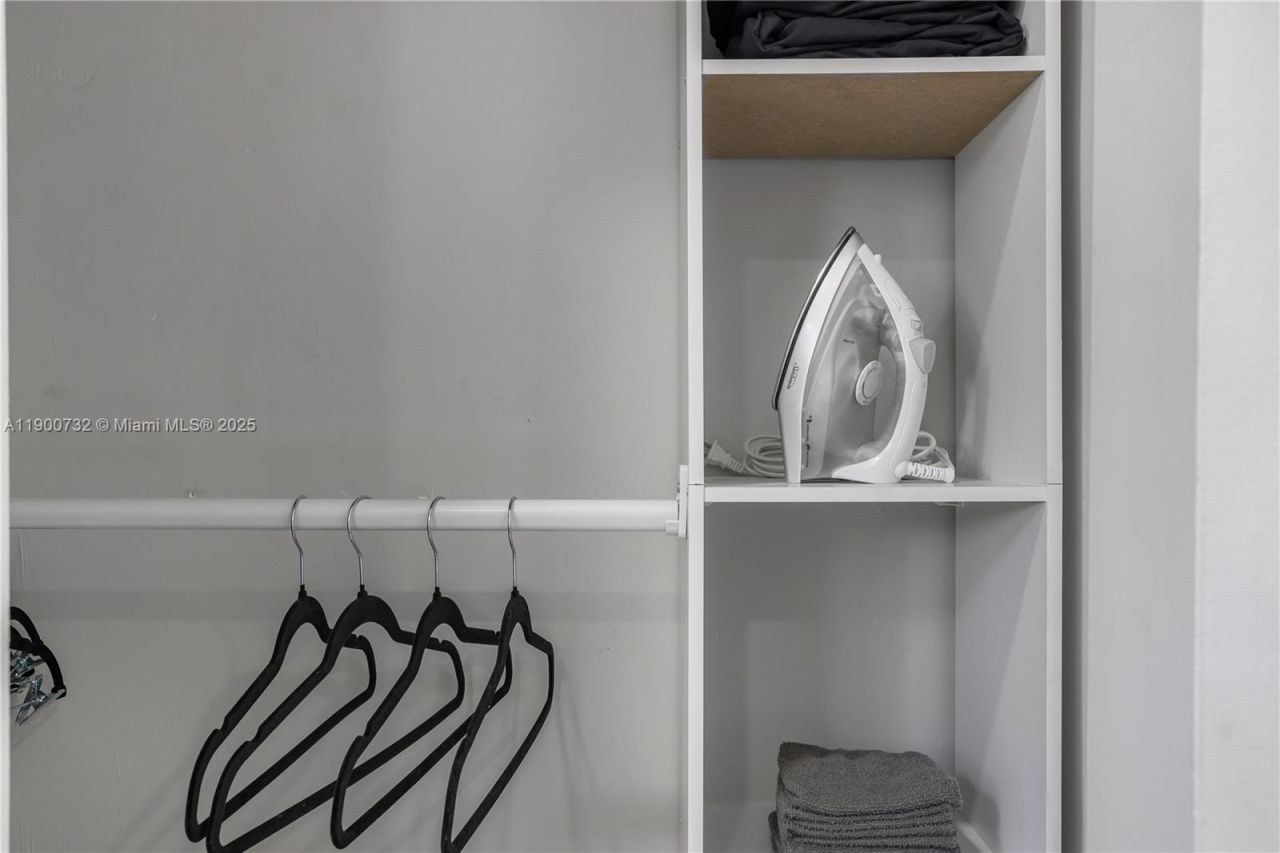 1104 N 13th Ter, Hollywood, FL 33019 Photo