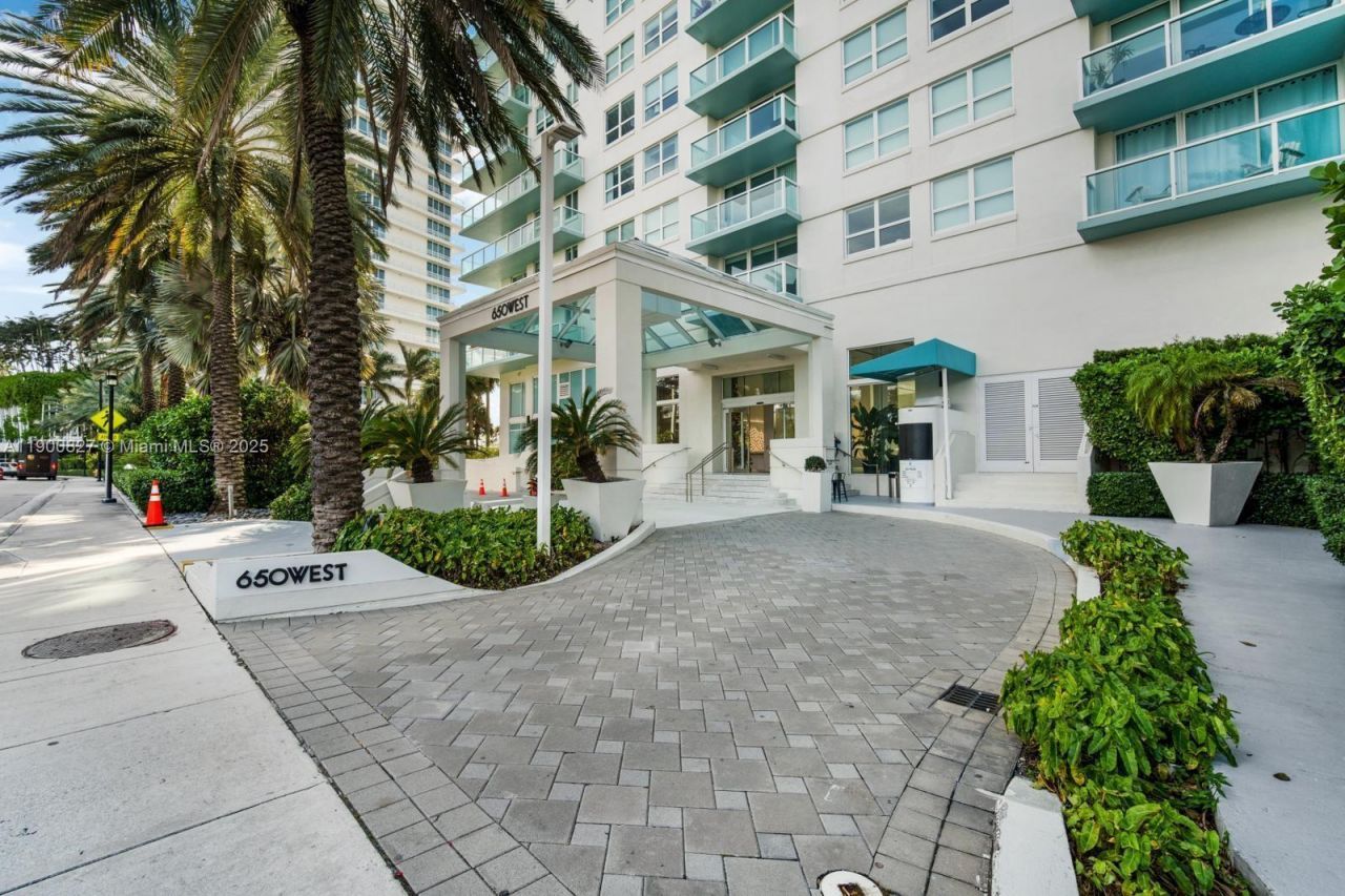 650 West Ave, Unit 303, Miami Beach, FL 33139 Photo