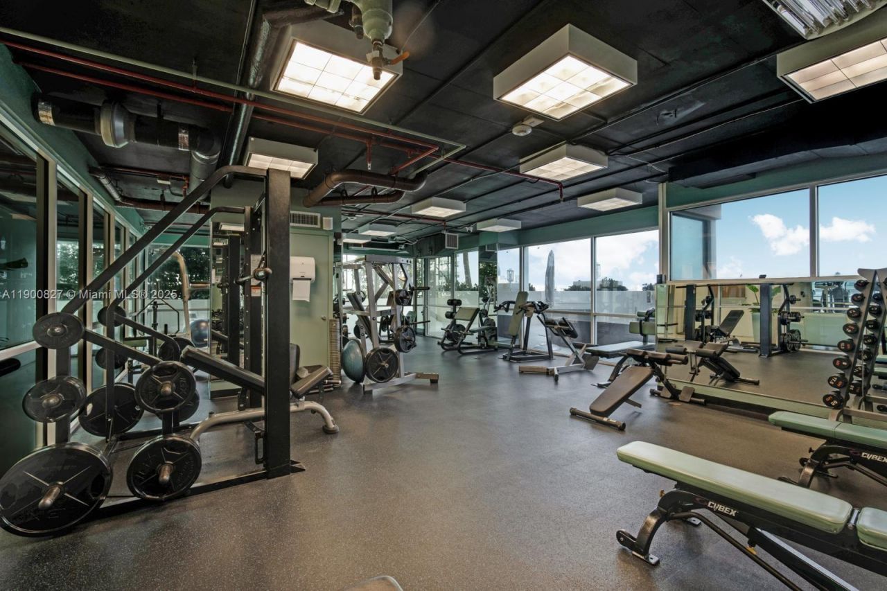 650 West Ave, Unit 303, Miami Beach, FL 33139 Photo