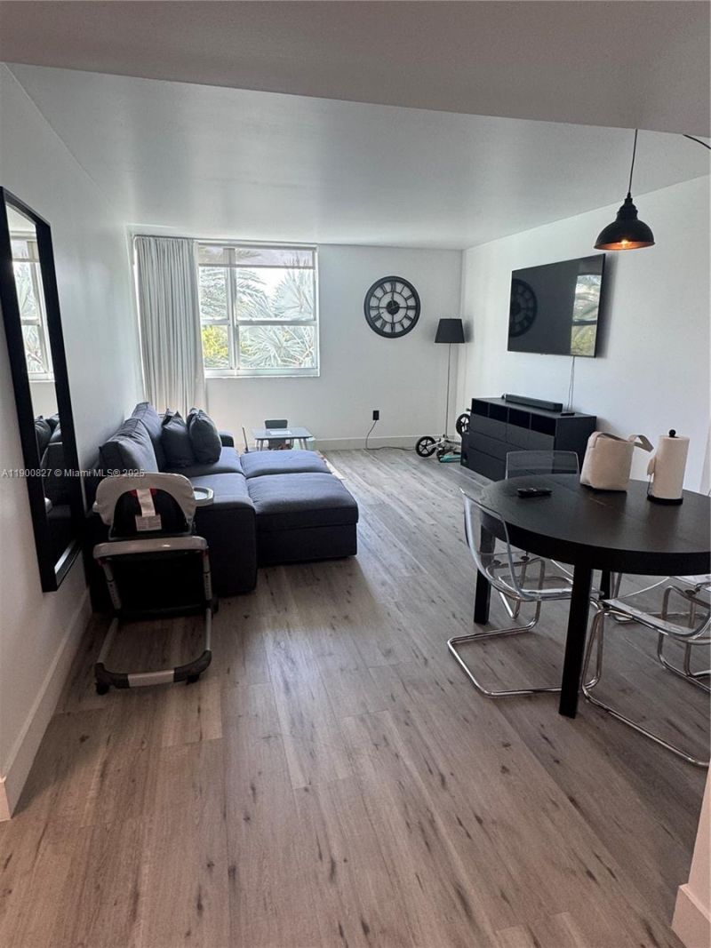 650 West Ave, Unit 303, Miami Beach, FL 33139 Photo