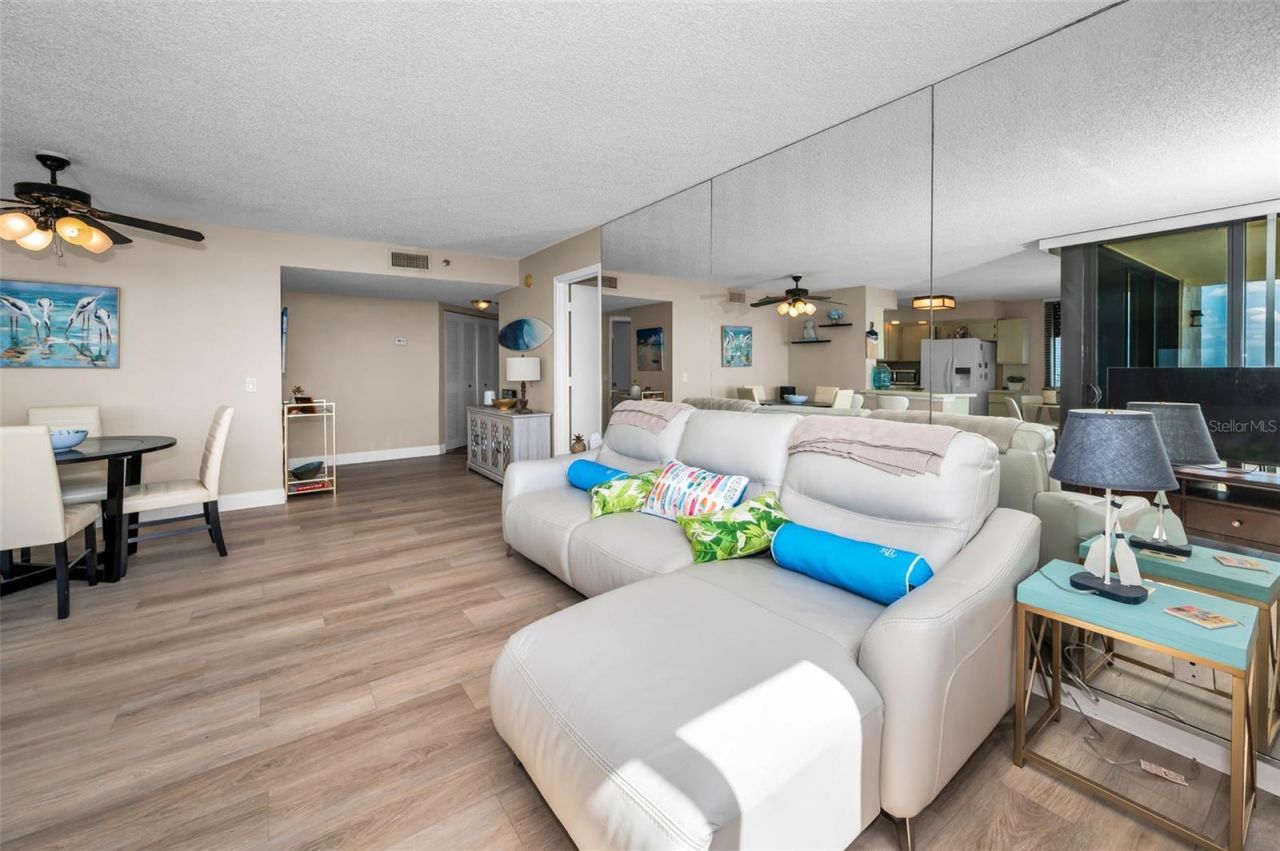 6322 Palma Del Mar Boulevard S, Unit 1104, Saint Petersburg, FL 33715 Photo