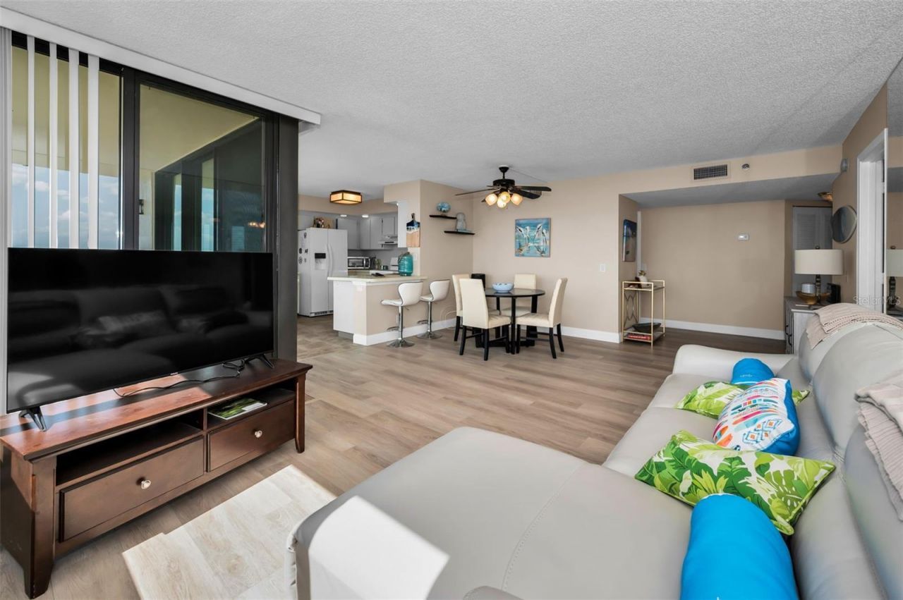 6322 Palma Del Mar Boulevard S, Unit 1104, Saint Petersburg, FL 33715 Photo