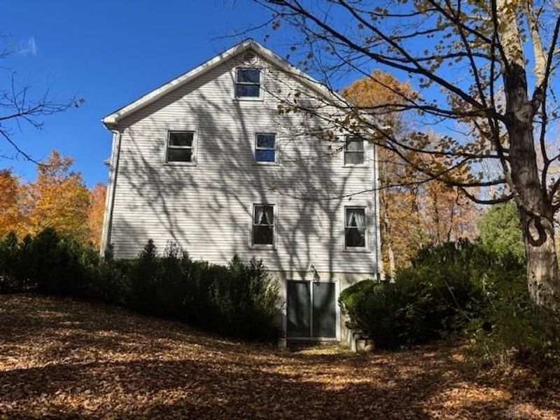 6051 Sonora Road, Lewisburg, OH 45338 Photo 5