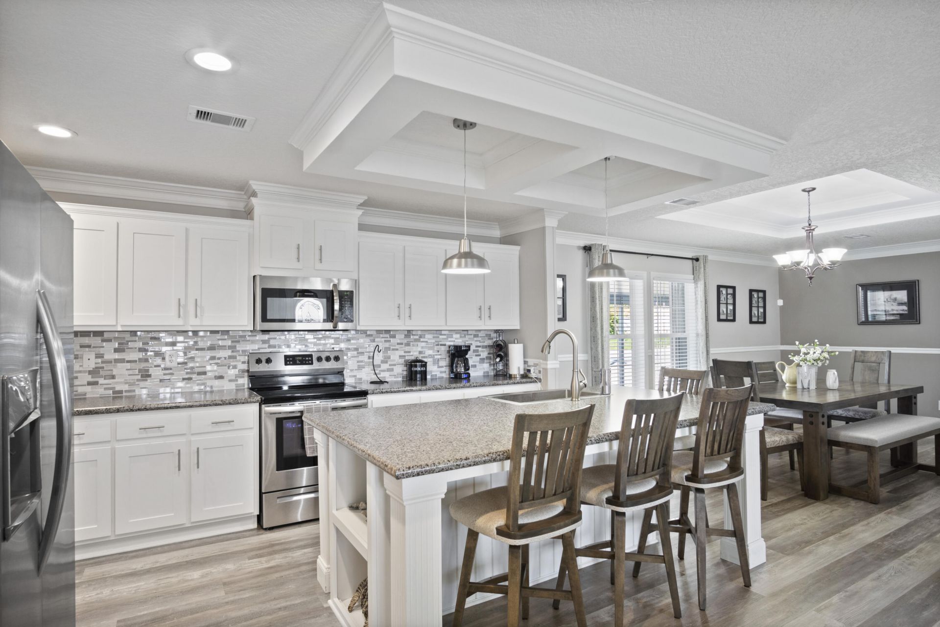 8328 SE Swan Avenue, Hobe Sound, FL 33455 Photo