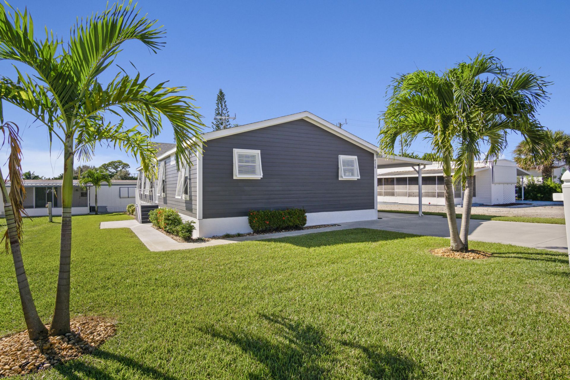 8328 SE Swan Avenue, Hobe Sound, FL 33455 Photo