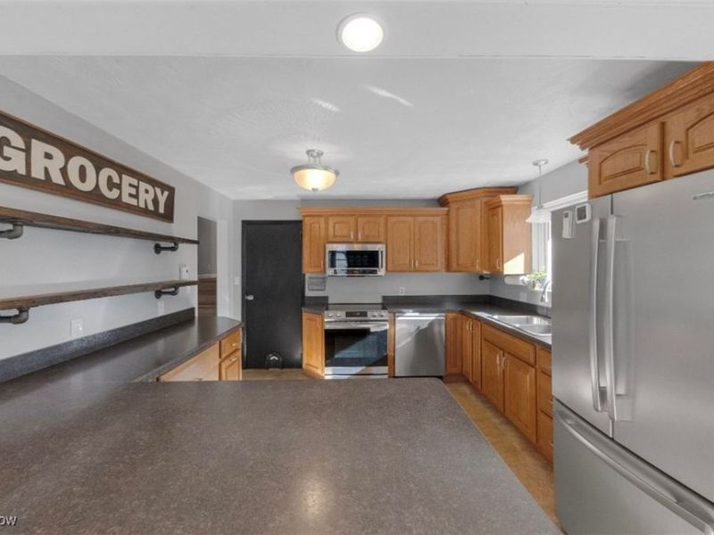 19498 Frischkorn Drive, Wellsville, OH 43968 Photo 8