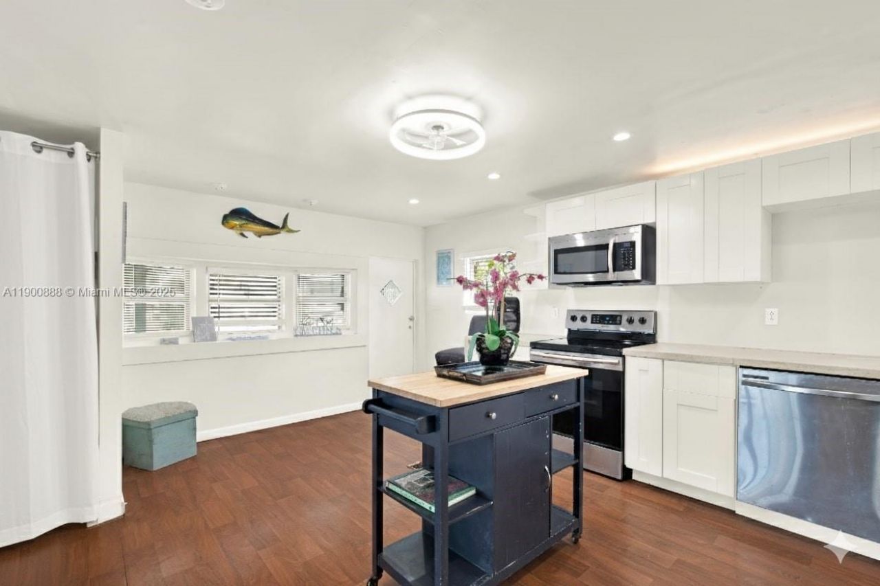 124 Valjean Ln, Tavernier, FL 33070 Photo