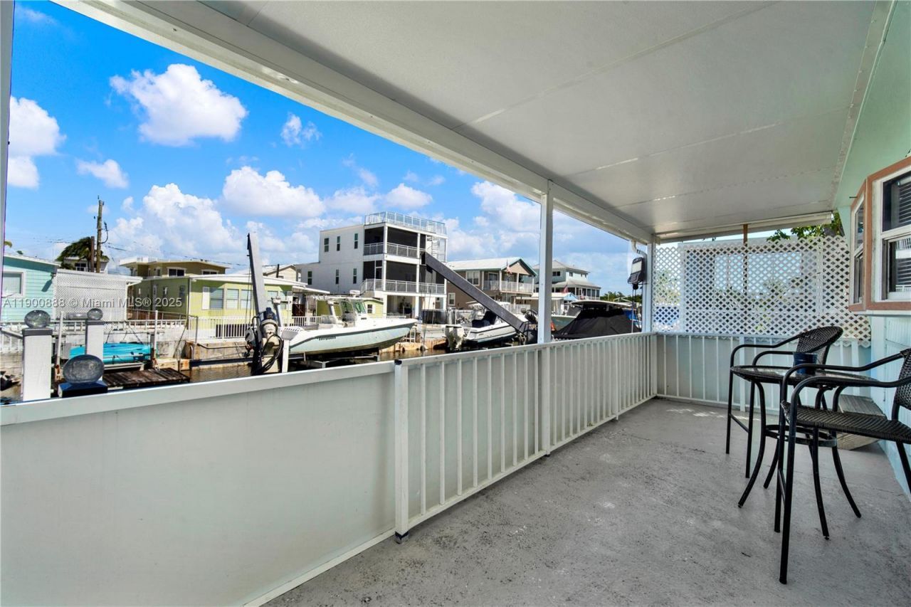 124 Valjean Ln, Tavernier, FL 33070 Photo