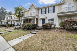 341 Kelsey Boulevard photo 4