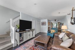 341 Kelsey Boulevard photo 4