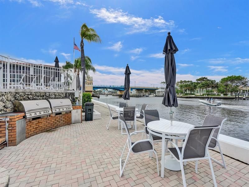 105 NE 19th Avenue, Unit 352, Deerfield Beach, FL 33441 Photo