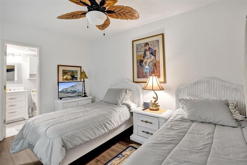 105 NE 19th Avenue, Unit 352, Deerfield Beach, FL 33441 Photo