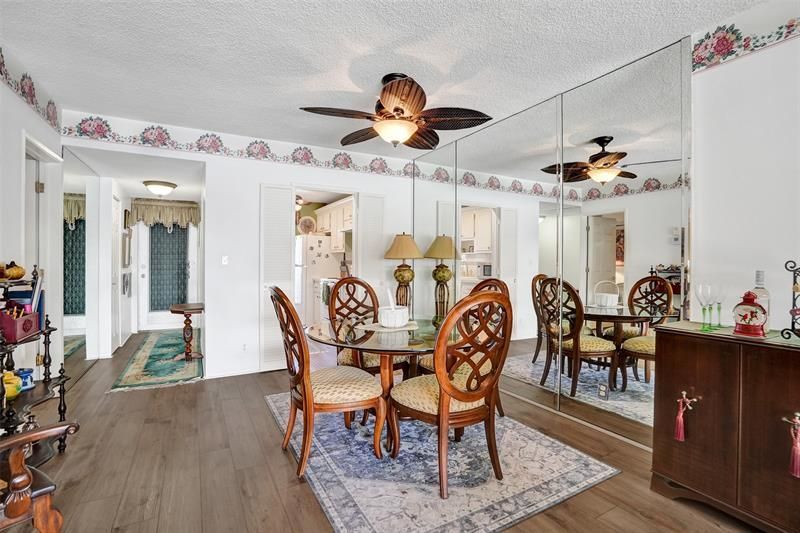 105 NE 19th Avenue, Unit 352, Deerfield Beach, FL 33441 Photo