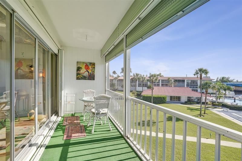 105 NE 19th Avenue, Unit 352, Deerfield Beach, FL 33441 Photo