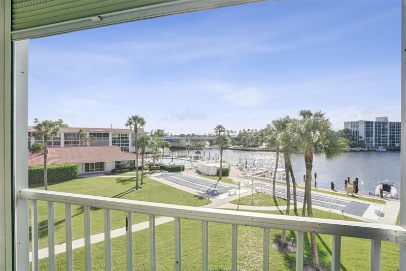 105 NE 19th Avenue, Unit 352, Deerfield Beach, FL 33441 Photo