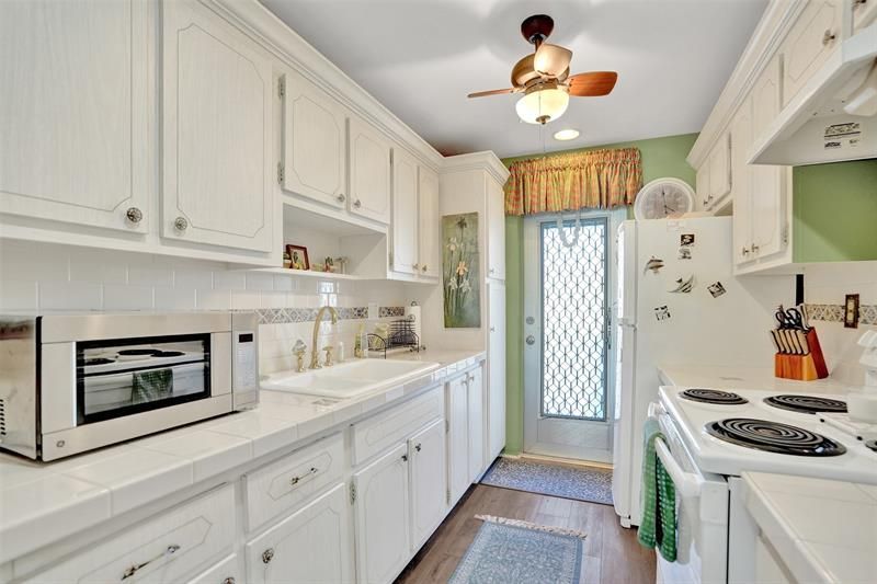 105 NE 19th Avenue, Unit 352, Deerfield Beach, FL 33441 Photo