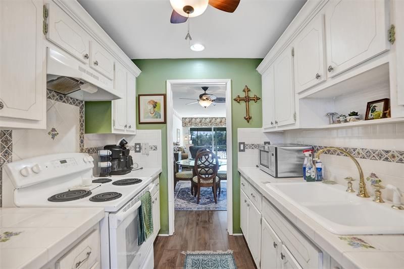 105 NE 19th Avenue, Unit 352, Deerfield Beach, FL 33441 Photo