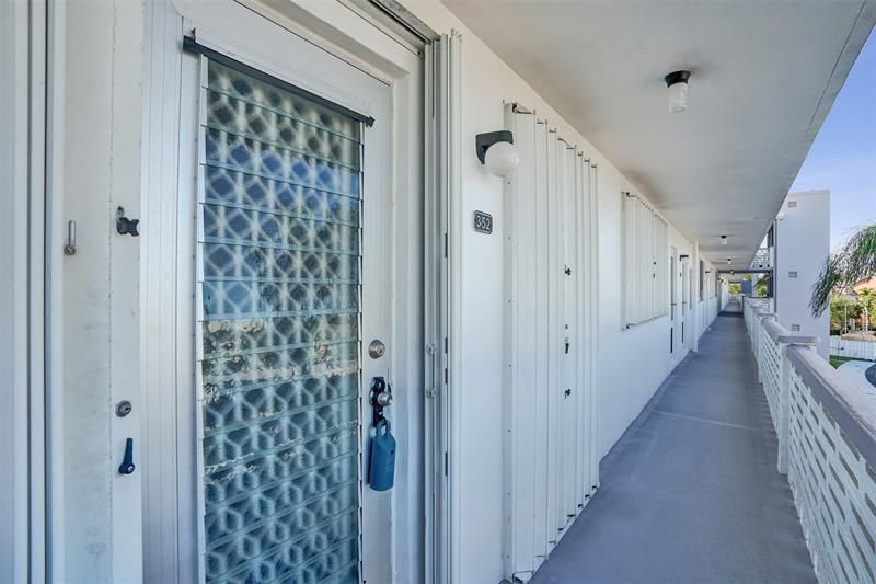 105 NE 19th Avenue, Unit 352, Deerfield Beach, FL 33441 Photo