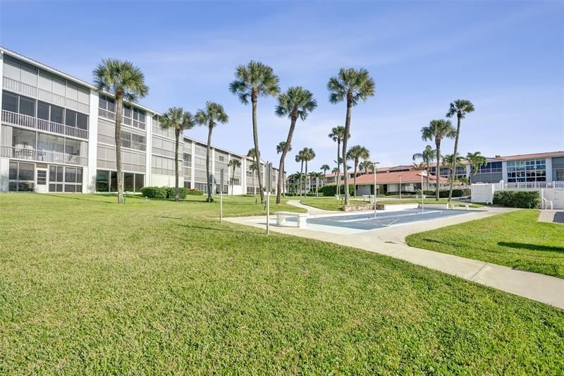 105 NE 19th Avenue, Unit 352, Deerfield Beach, FL 33441 Photo