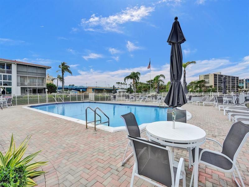 105 NE 19th Avenue, Unit 352, Deerfield Beach, FL 33441 Photo