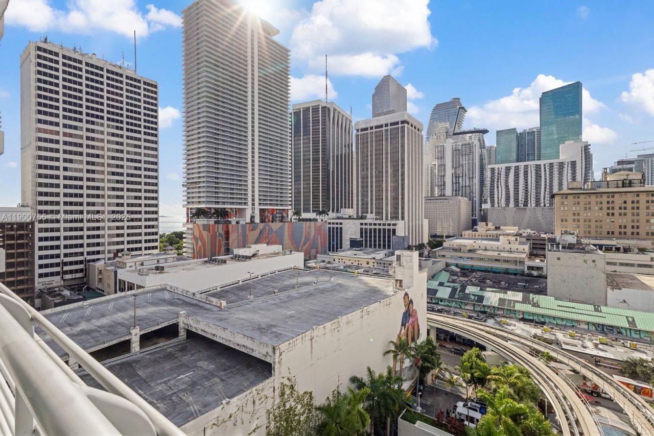 133 NE 2nd Ave, Unit 1104, Miami, FL 33132 Photo