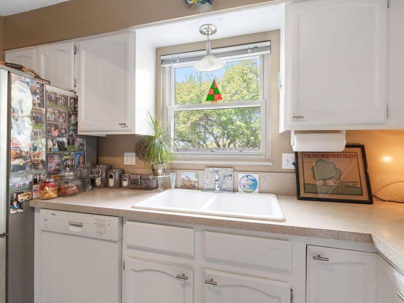 586 Willis Lane, Delaware, OH 43015 Photo 10