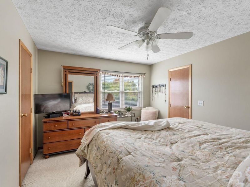 586 Willis Lane, Delaware, OH 43015 Photo 18