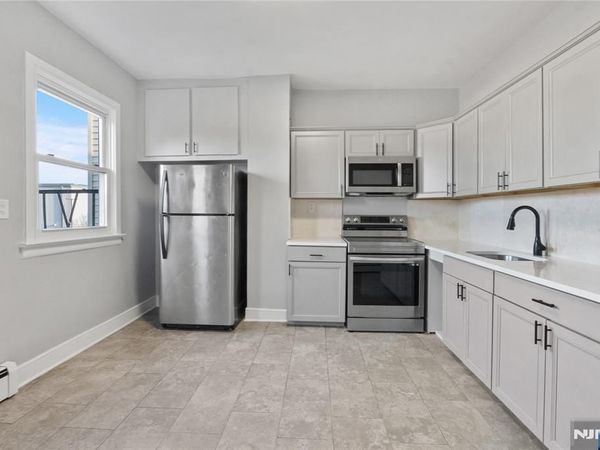 139 Ripley Place, ELIZABETH, NJ 07206