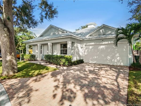 965 SW Flora Belle Lane, Stuart, FL 34994