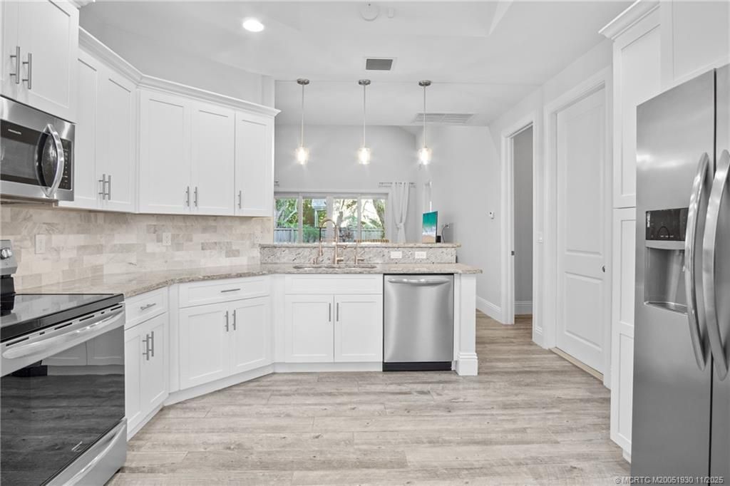 965 SW Flora Belle Lane, Stuart, FL 34994 Photo