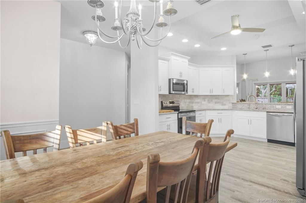 965 SW Flora Belle Lane, Stuart, FL 34994 Photo