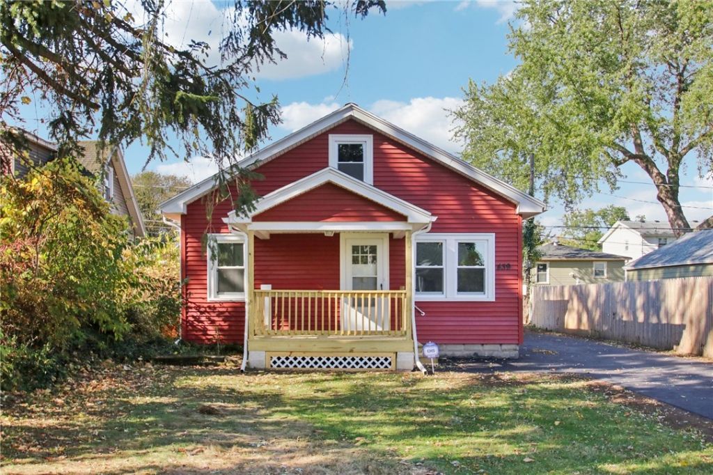 439 Crossfield Road, Rochester, NY 14609 Main Photo